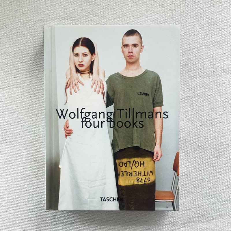 WOLFGANG TILLMANS FOUR BOOKS [45TH EDITION] | 曲線
