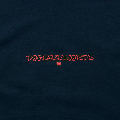 DOGEAR RECORDS tee (Navy × Salmon orange)