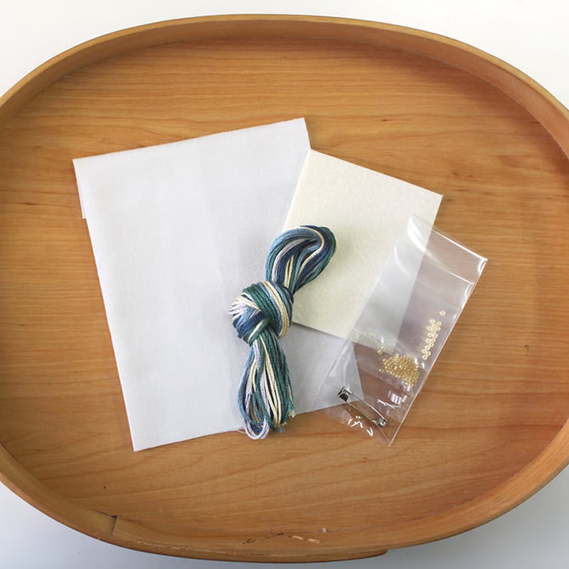 new】刺繍キット 【floret garden-blue】 ブローチ 青 | K.omono