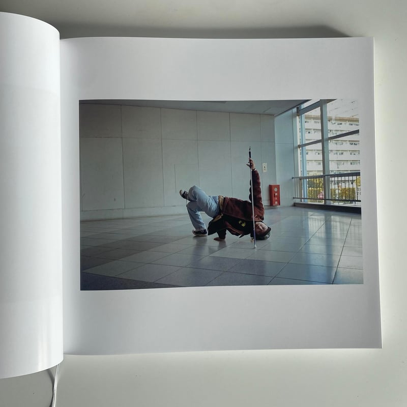 鶴巻育子 写真集 『ALT』 新品 *サイン入り | Jam Books