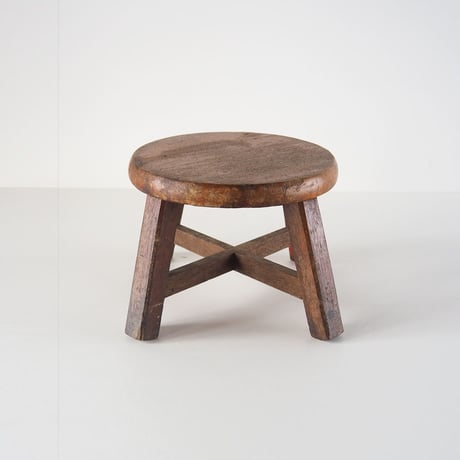 no1173-8　台湾の木の椅子