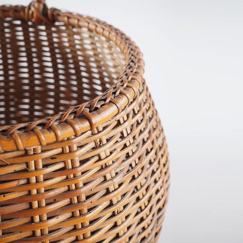 【ヴィンテージ】琉球産竹細工 丸タイプ 古道具 バスケット no821 竹の丸いバスケット | 古道具店 呱々