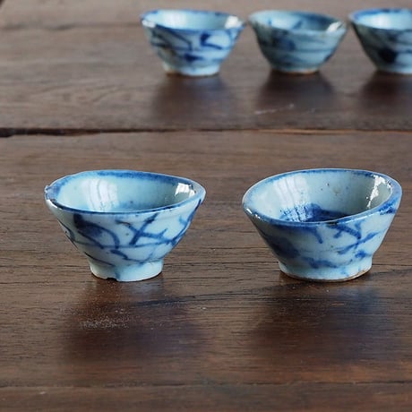 no643  染付の小さな茶杯