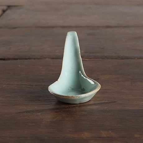 no557-B   青磁のレンゲ