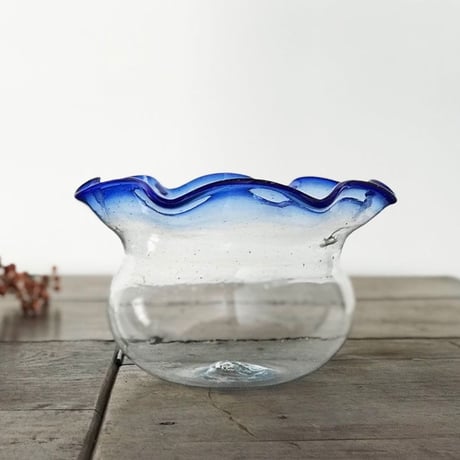 no250  ガラスの金魚鉢