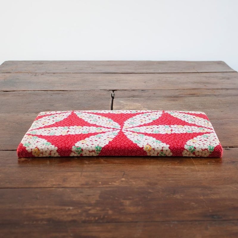 no492-a レトロ模様のアイロン台 | 古道具店 呱々