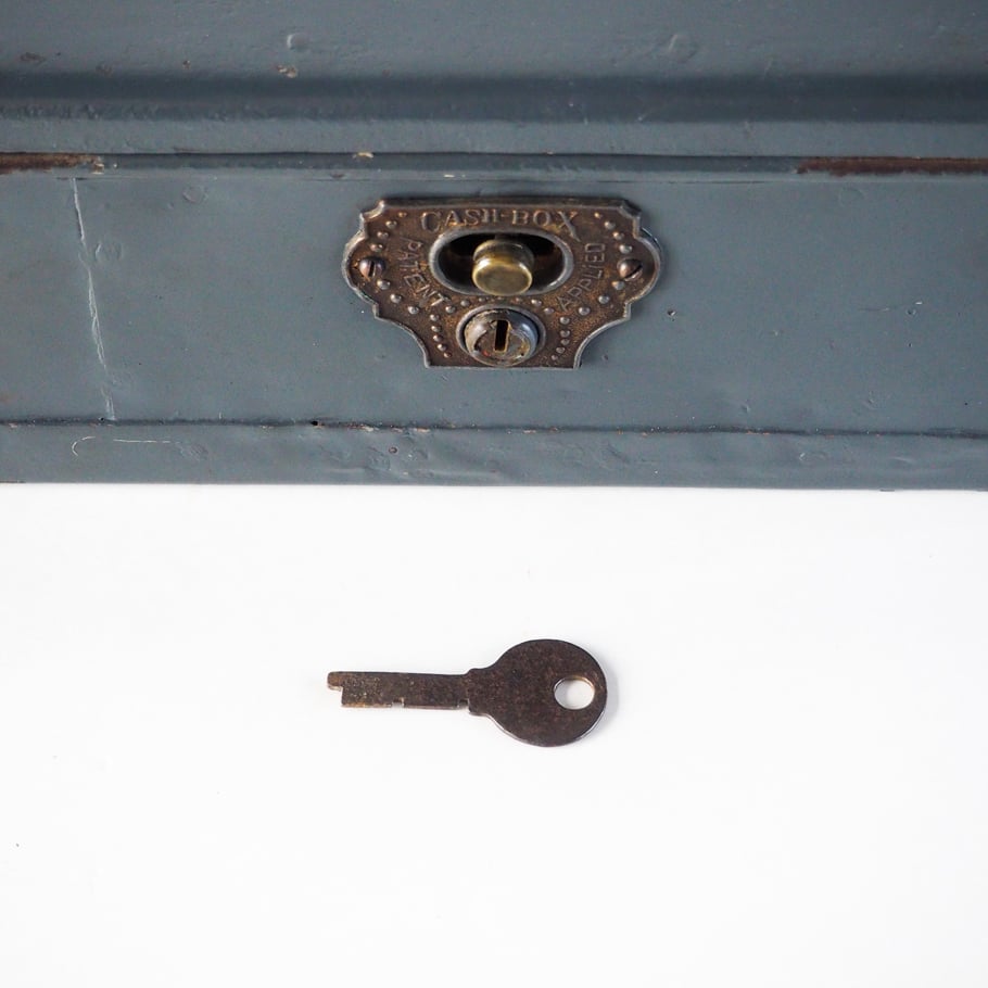 no1169 趣のある金庫 | 古道具店 呱々