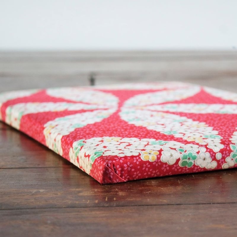 イマンの飾り台に素敵なアンティークピンクアイロン台 イマンの飾り台に素敵なアンティークピンクアイロン台