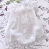 ホワイトドット刺繍のブラウス＾＾