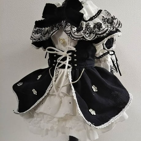薔薇刺繍の素敵なブラウス＾＾