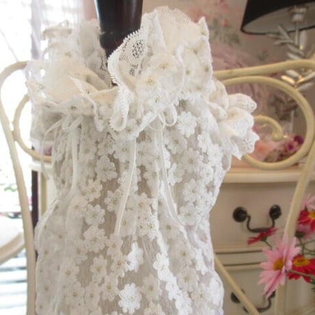 小花刺繍オーガンジーのフリル襟ブラウス＾＾