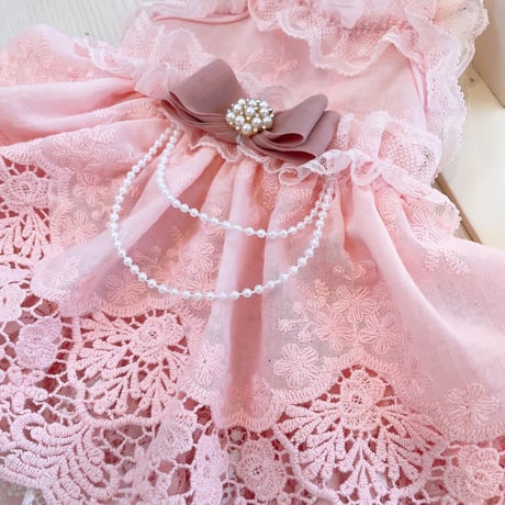 ピンク刺繍レースふんわりワンピ
