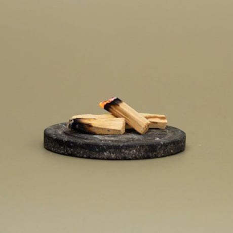 PALO SANTO