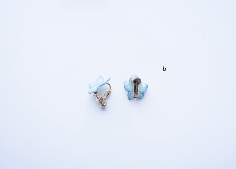 あじさいイヤリングa.b（ママン・ブルー） | Little Witch