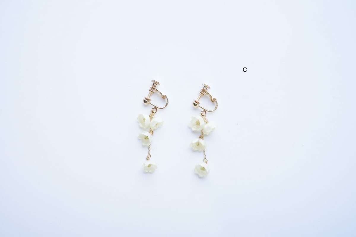 10mm x 10mm すずらんイヤリング すずらんイヤリングa.b.c | Little Witch