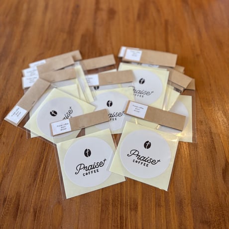 【praise coffee logo sticker】【プレイズコーヒーロゴステッカー】 80mmサイズ 　1枚/300円（税込価格）