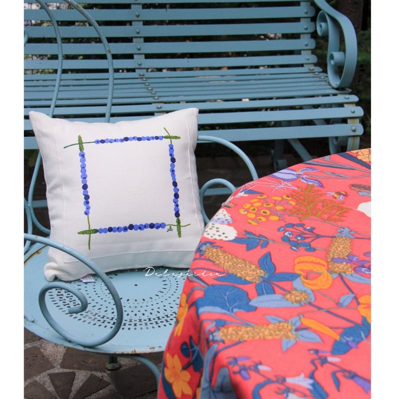 ヨブス（Jobs） クッション JK-42 ヨブス クッション35 Augusti ブルーベリー | ダーラナガーデン