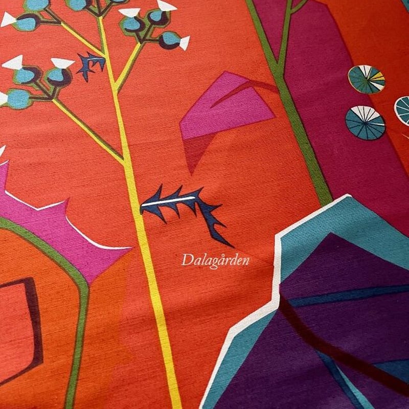 MT-36 ヨブス ファブリック Thistler アザミ レッド | ダーラナガーデン