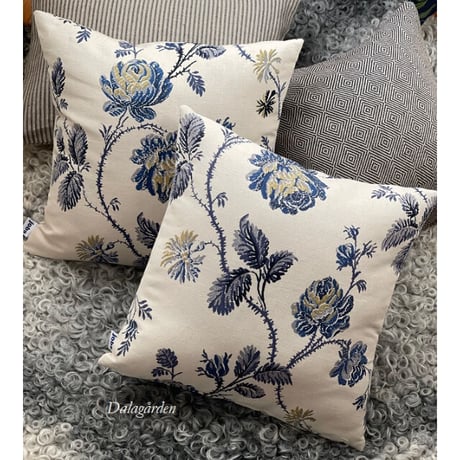 ヨブス（jobs）クッション　2つ CATEGORY クッション | ダーラナガーデン