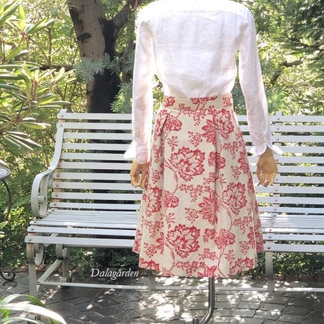 DA-01  Agneta　スカート　Rokokoblomma　 レッド