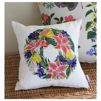 JK-42 ヨブス クッション35 Augusti ブルーベリー | ダーラナガーデン