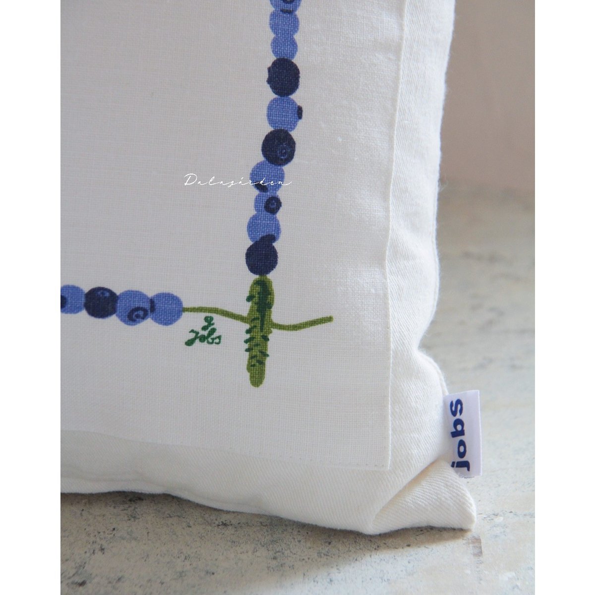 JK-42 ヨブス クッション35 Augusti ブルーベリー | ダーラナガーデン