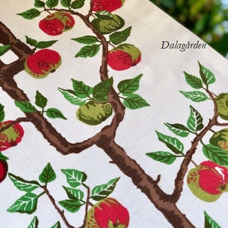 JD-10 ヨブス リネンランナー ADAM りんごの木 | ダーラナガーデン