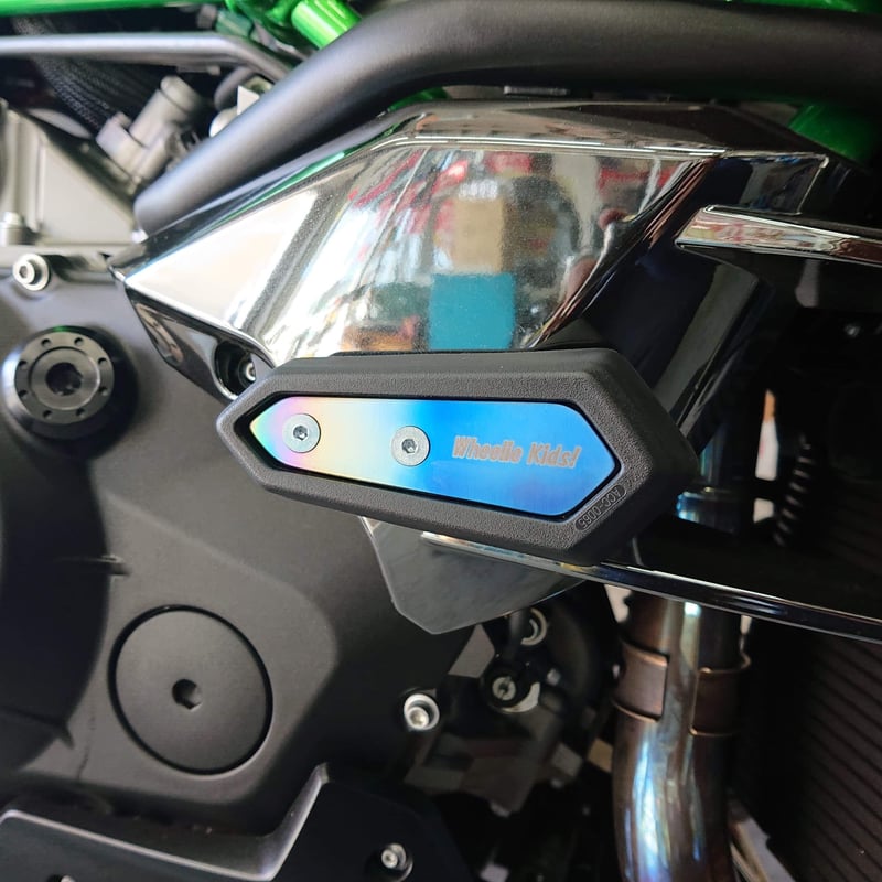 Kawasaki Ninja H2用 スライダープレート R・L | WK! STORE