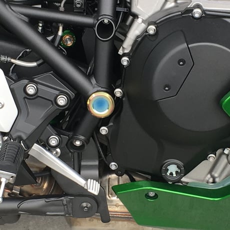 Kawasaki Ninja H2 SX SE スイングアームピボットキャップR・L