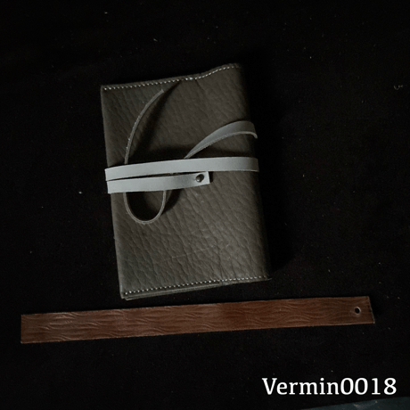 Vermin害獣という名のブックカバー serial number0018*ふるさとチョイス出品中