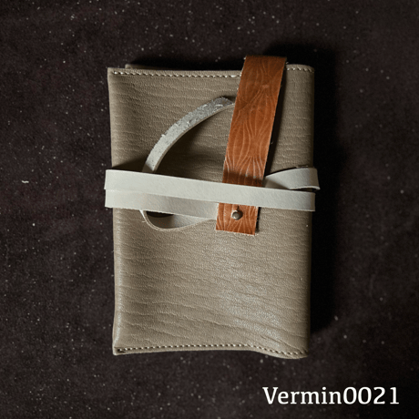 Vermin害獣という名のブックカバー serial number0021*ふるさとチョイス出品中