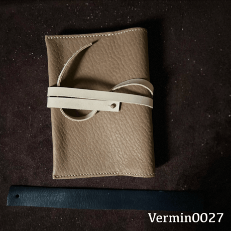 Vermin害獣という名のブックカバー serial number0027*ふるさとチョイス出品中