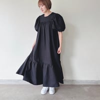 パフスリーブフレアロングワンピース