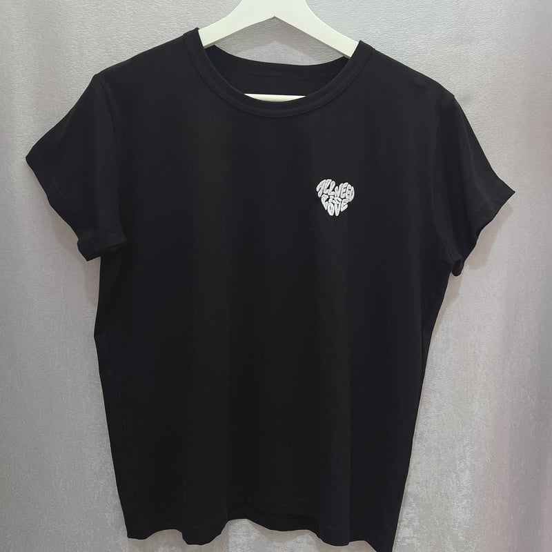 ハートロゴラメ刺繍コンパクトTシャツ | Minayo Select ハートロゴラメ刺繍コンパクトTシャツ | Minayo Select