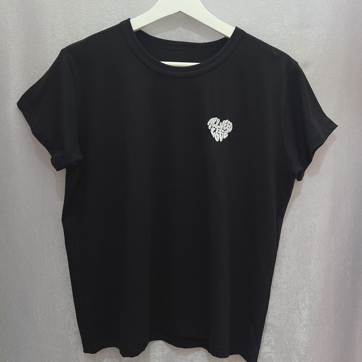 ハートロゴラメ刺繍コンパクトTシャツ | Minayo Select