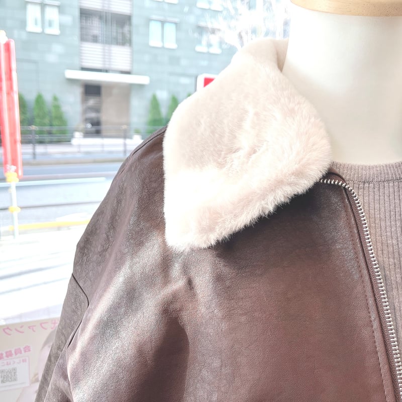 2WAYフェイクレザーファー付きブルゾン | Minayo Select