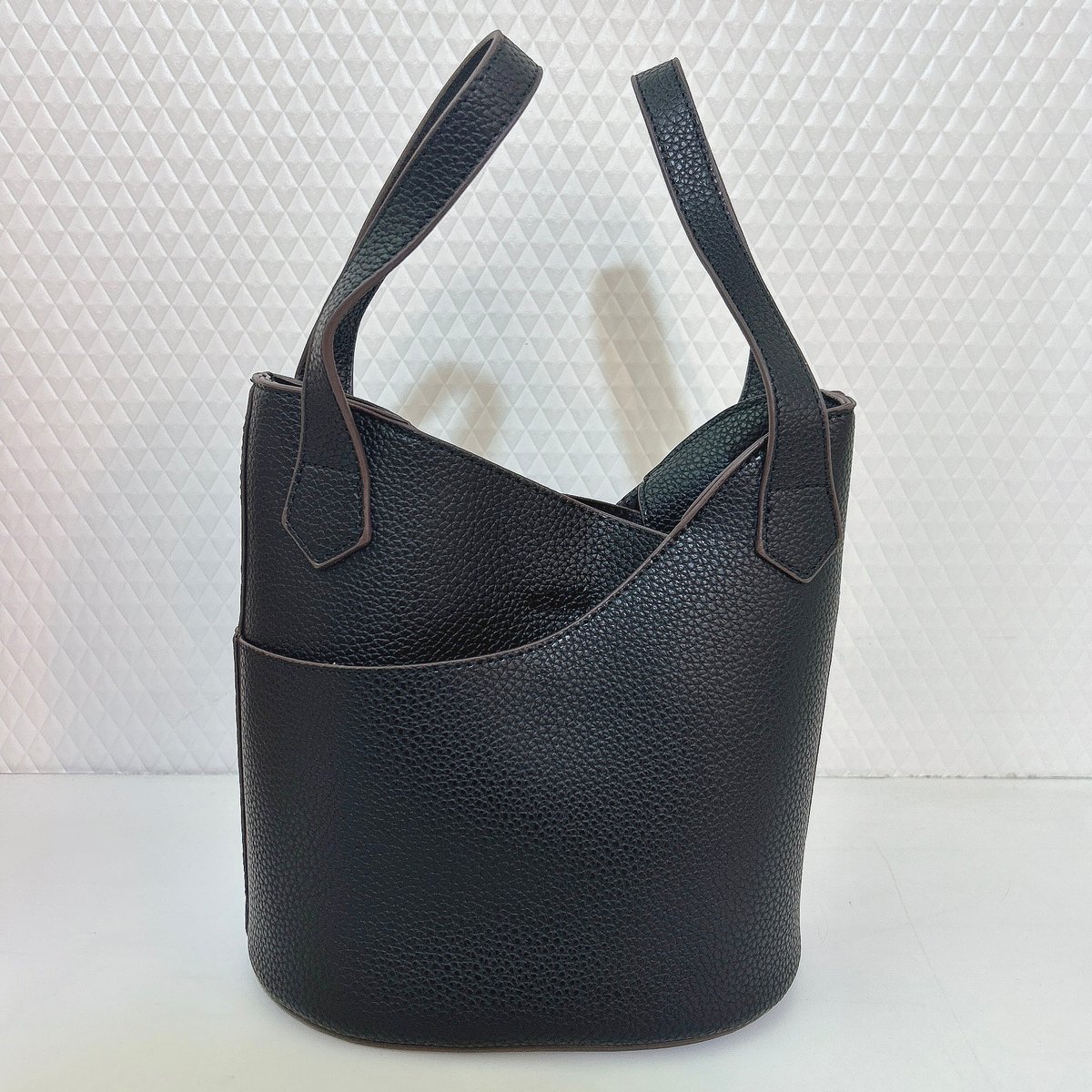 夜まで値下げ！！our 黒いレザー バケツ型バッグ　ポットちゃん COHAKU レザーバケツ型バッグS - GALLERY｜COHAKU KAIRASHI