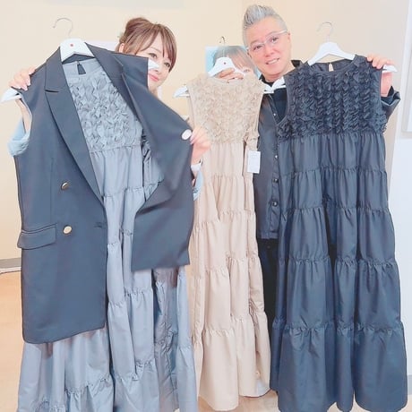 立体フリルティアードロングワンピース