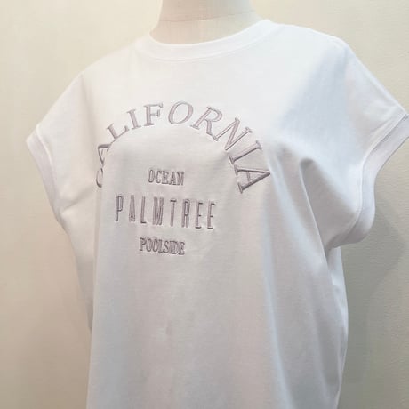ロゴ刺繍フレンチTシャツ