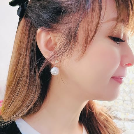 【美奈代さんがクッキング会で着用】大粒パール＆ハートピアス
