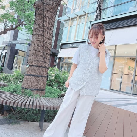 YTモンクレール フリルニットダウン　カーディガンXS 渡辺美奈代さん YTモンクレール フリルニットダウン カーディガンXS 渡辺美奈代