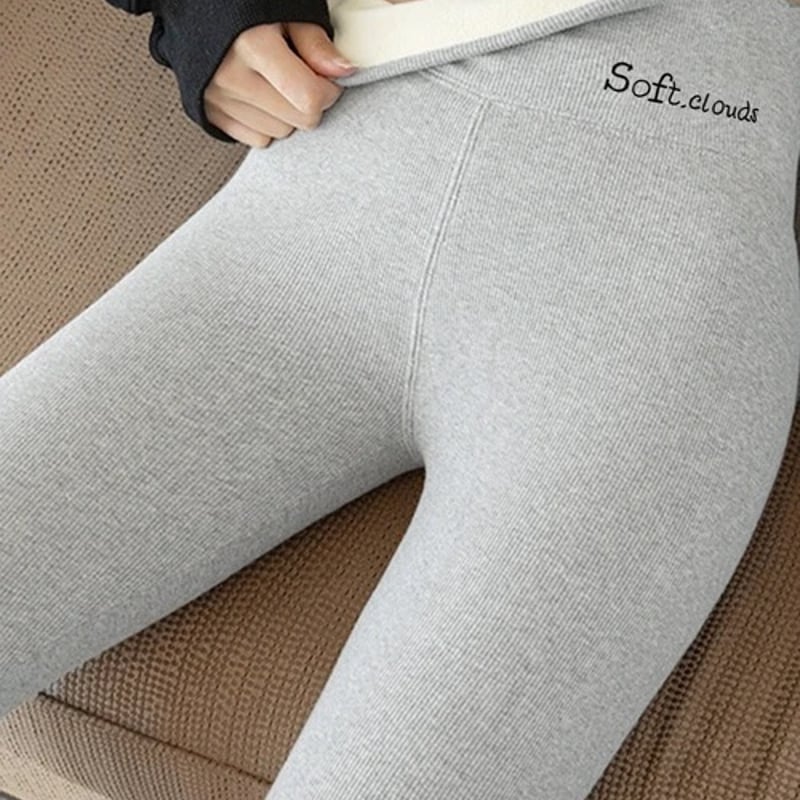 alo 起毛レギンスXS 【新品同様】 alo レギンス Alo Yoga（アロヨガ）の「ALO SEAMLESS CABLE KNIT HIGH