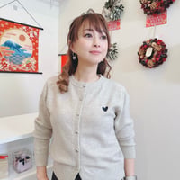 ハート刺繍＆ボタンカーディガン