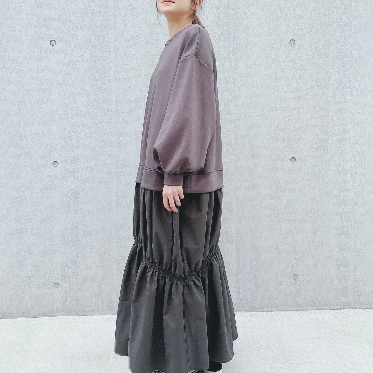 ドッキングギャザーワンピース Sサイズあり】異素材ドッキングギャザーワンピース – Bab