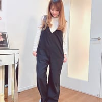 Vネックサロペット
