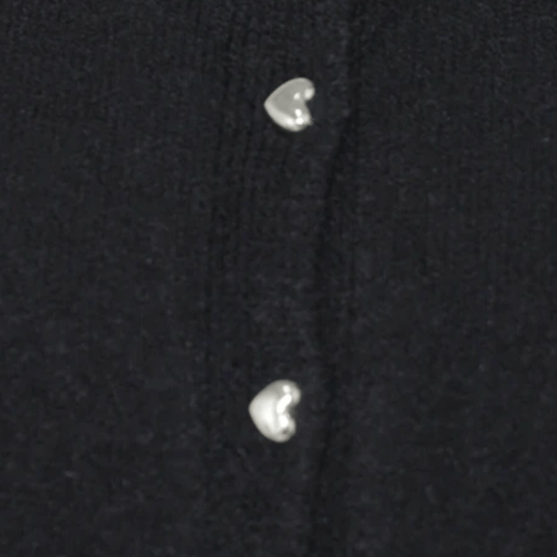 新色のホワイトが新登場】ハート刺繍＆ボタンカーディガン | Minayo Select