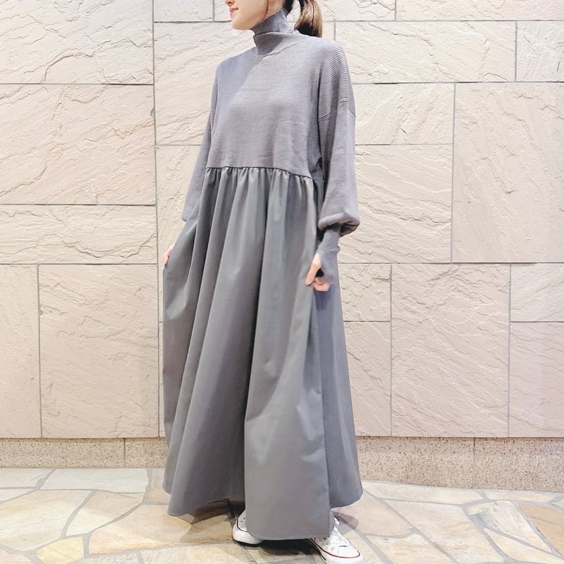 ⭐️大人気商品⭐️指穴付きハイネックドッキングワンピース ⭐️大人気商品⭐️指穴付きハイネックドッキングワンピース