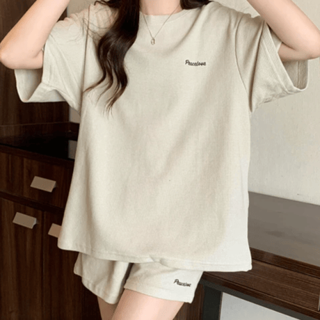 半袖Tシャツショートパンツセットアップ