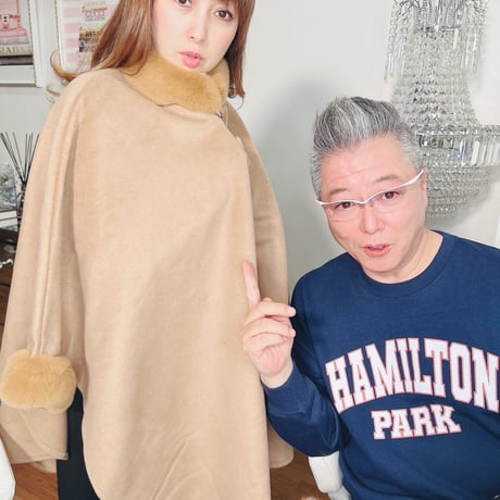 ファー付きケープコート