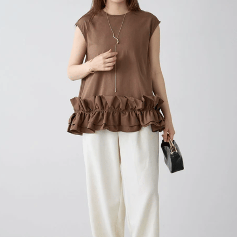 裾フリルノースリーブトップス | Minayo Select